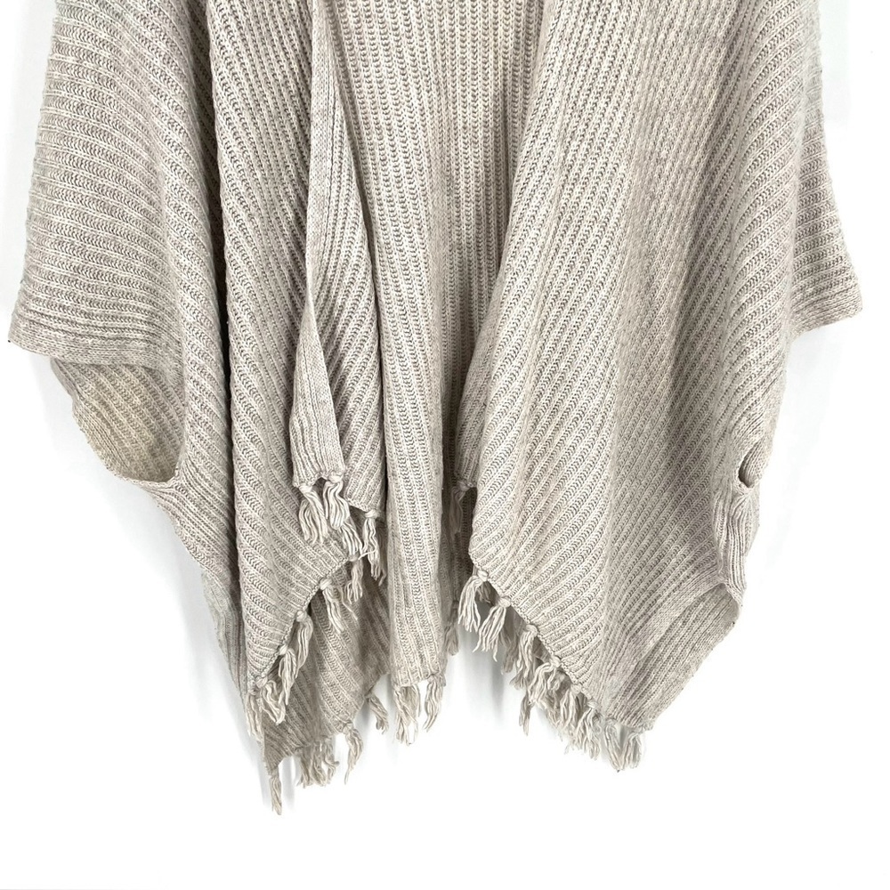 American Eagle AEO Fringe Ribbed Cape Cardigan - Picture 4 of 7